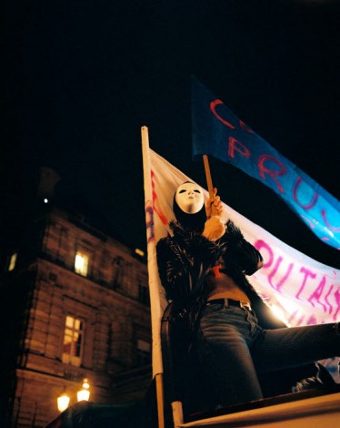 Manifestation de prostituées devant le Sénat, à Paris, en novembre 2002 (Jérôme Brezillon/Tendance floue)